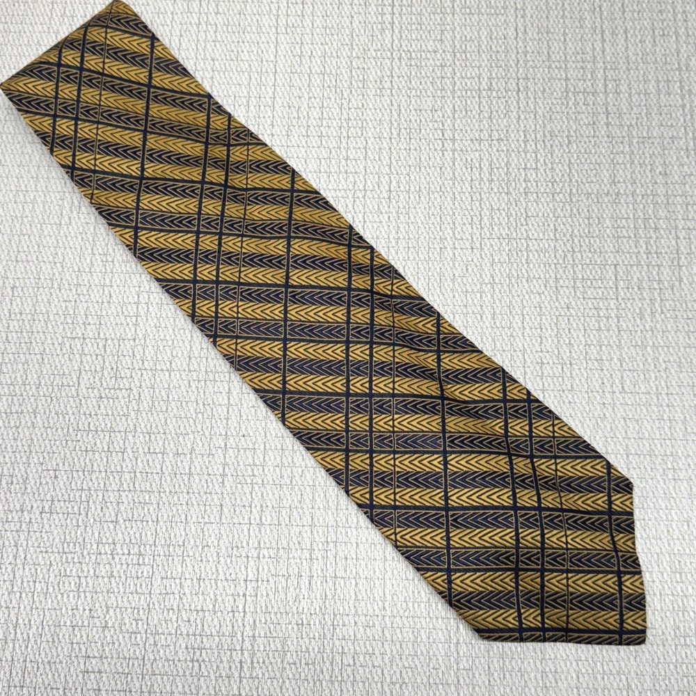 Biella Necktie Mens OS Gold Navy Geometric Silk Italian Hand Made Preppy Classic